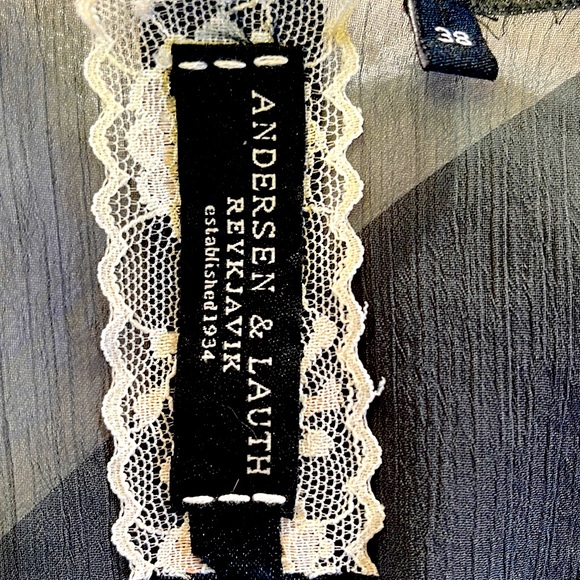 Very Sweet Summer Blouse by Andersen & Lauth Reykjavik. In a Deep Gray Size 38/8 - Picture 4 of 5